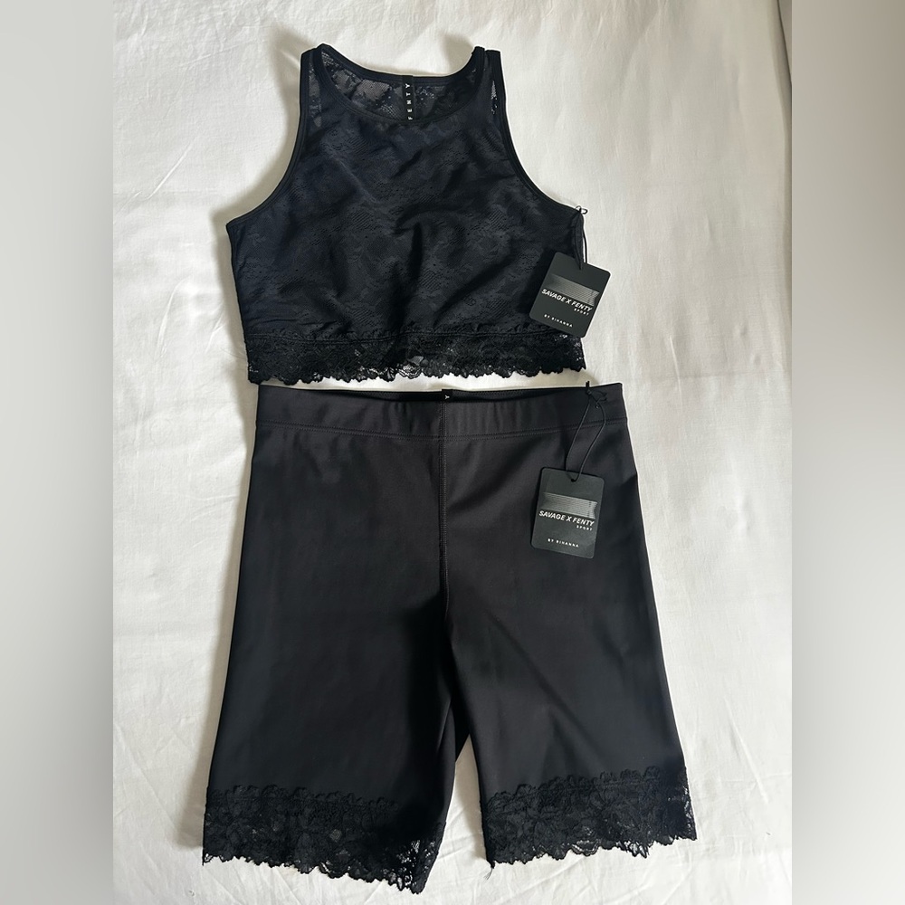 SAVAGE X FENTY By Rihanna Sports Bra and Biker Shorts Set/M